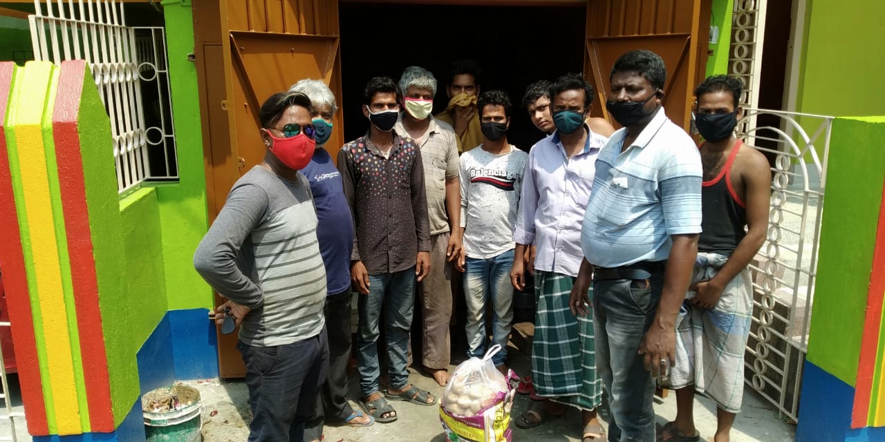 মহামারীর কালবেলায় পরিযায়ী সংকট, ভাইরাসের চেয়ে বড় শত্রু ক্ষুধা - অবিন মিত্র   