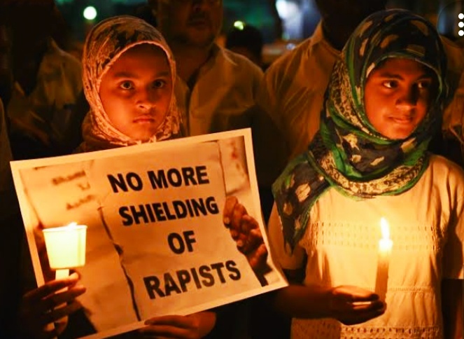 উঠুক অবাধ্যতার ঢেউ -কনীনিকা ঘোষ