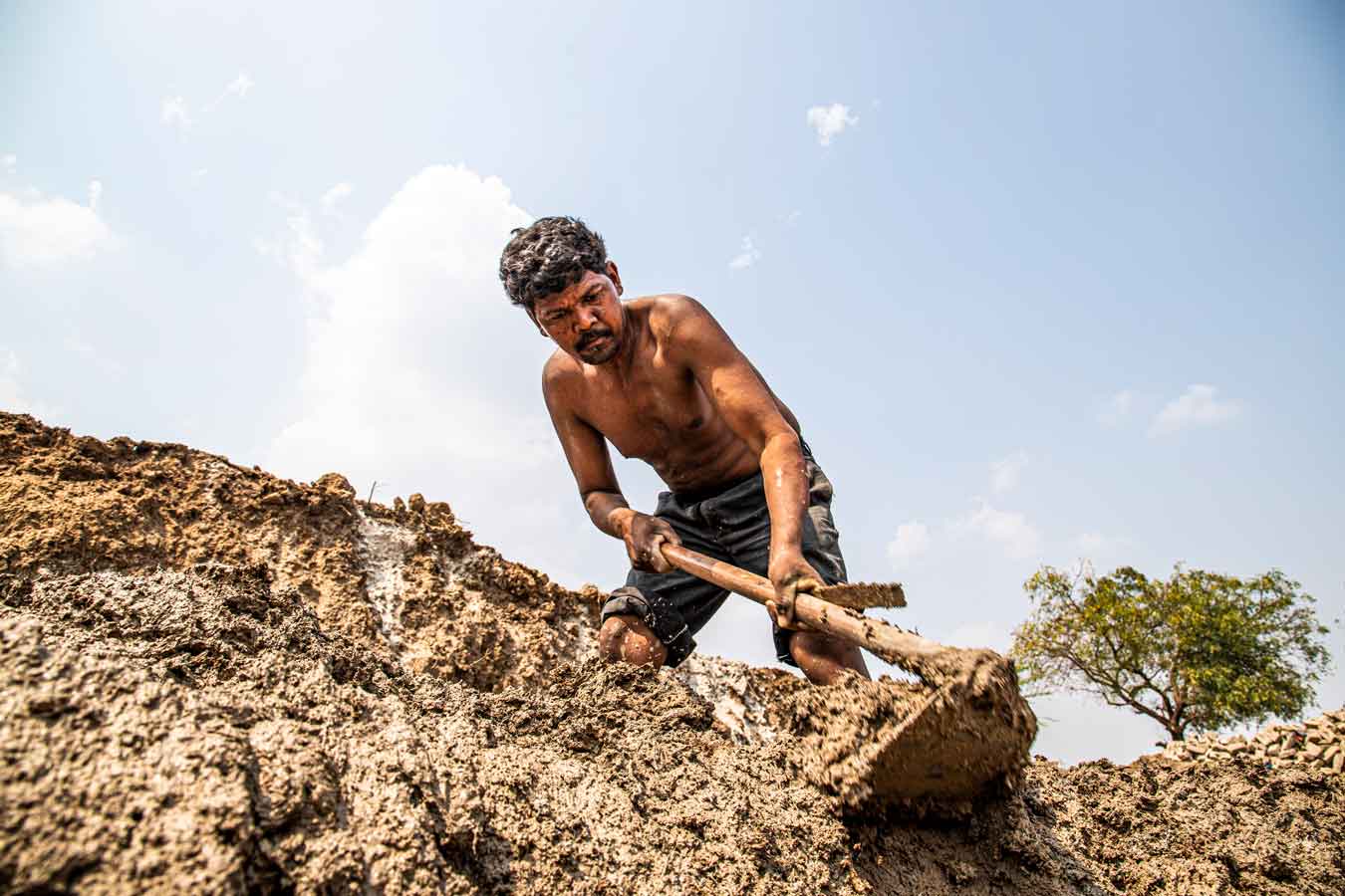 অসংগঠিত শ্রমিক: অন্ধকারের রোজনামচা (প্রথম পর্ব)